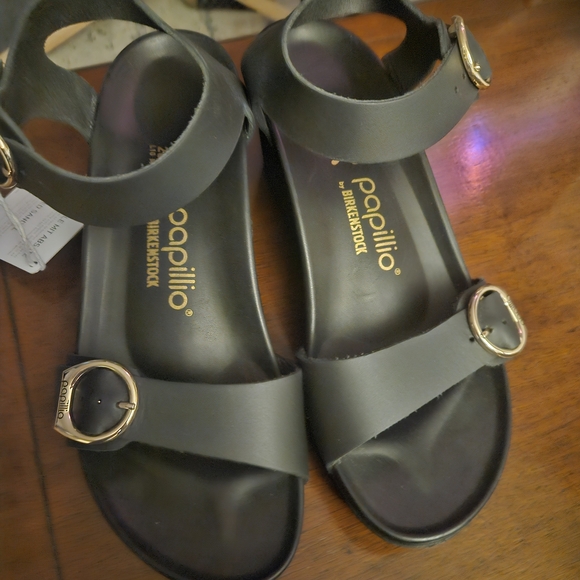 Birkenstocks Papillio.  Womens 41, Narrow Fit,  Size 10 - Picture 2 of 5